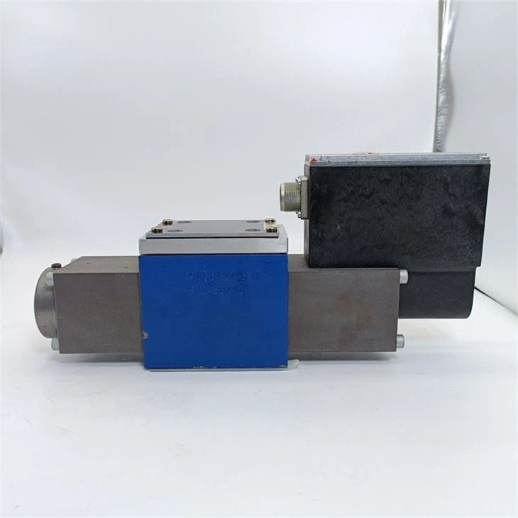Standard Types Of Rexroth 4WRSE6 4WRSE10 Series 4WRSE 10 V1-25-32/G24KOF/F1V Directional High-response Control Valves