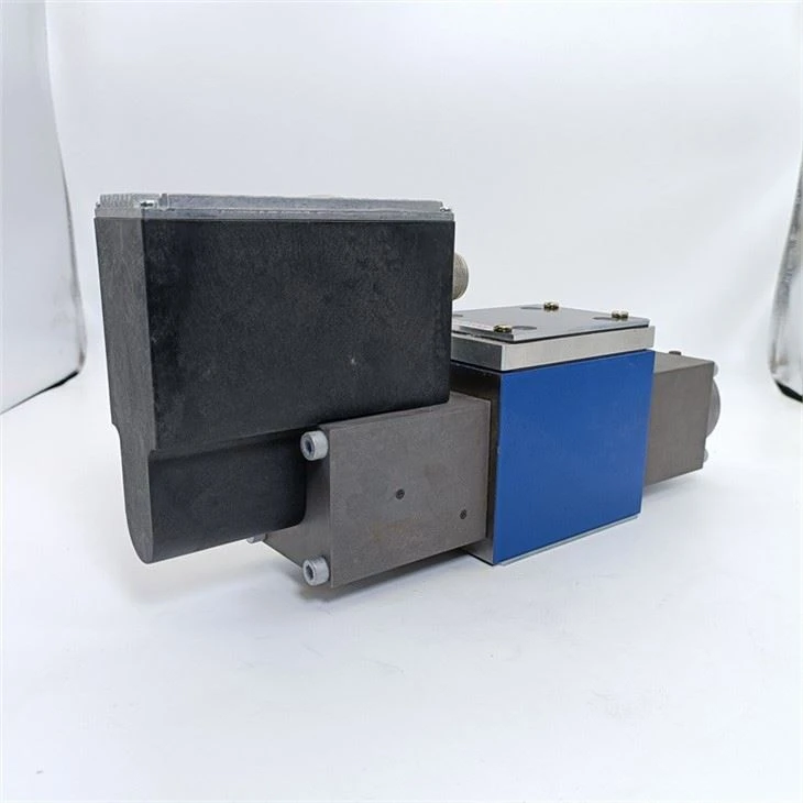 Standard Types Of Rexroth 4WRSE6 4WRSE10 Series 4WRSE 10 V1-25-32/G24KOF/F1V Directional High-response Control Valves